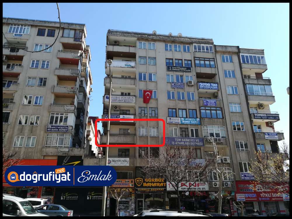 Doğru Fiyat KAHRAMANMARAŞ MERKEZDE ANA CADDE ÜZERİ SATILIK GENİŞ 3+1